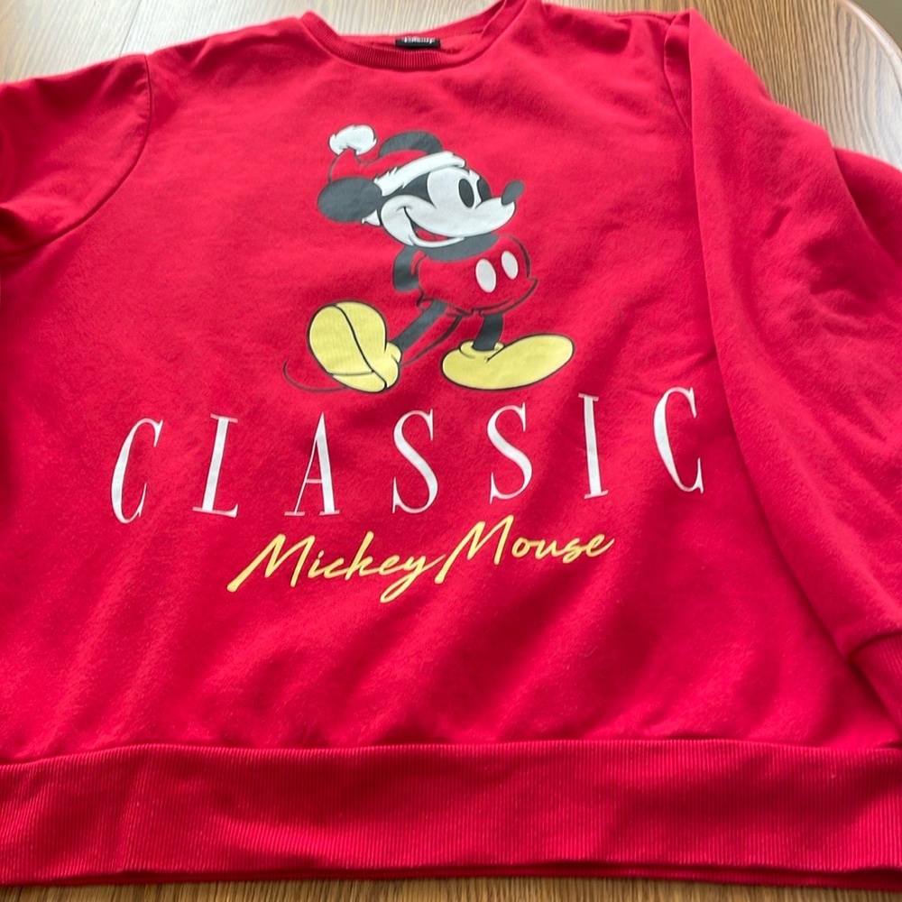 Disney, XL classic Mickey Mouse Christmas sweatshirt in red